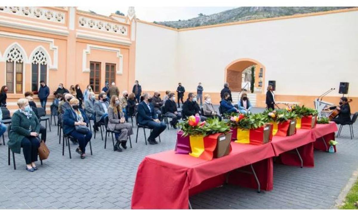 Un acto memorialista celebrado en Cullera, en una imagen de archivo.