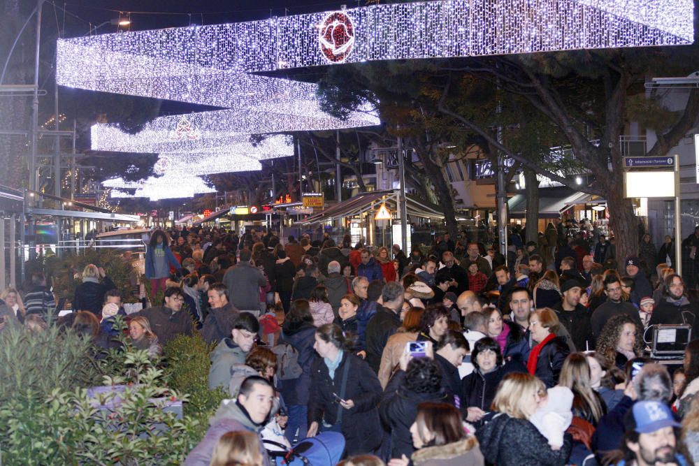 Encesa de llums de Nadal a Platja d'Aro amb els Pastorets Rock