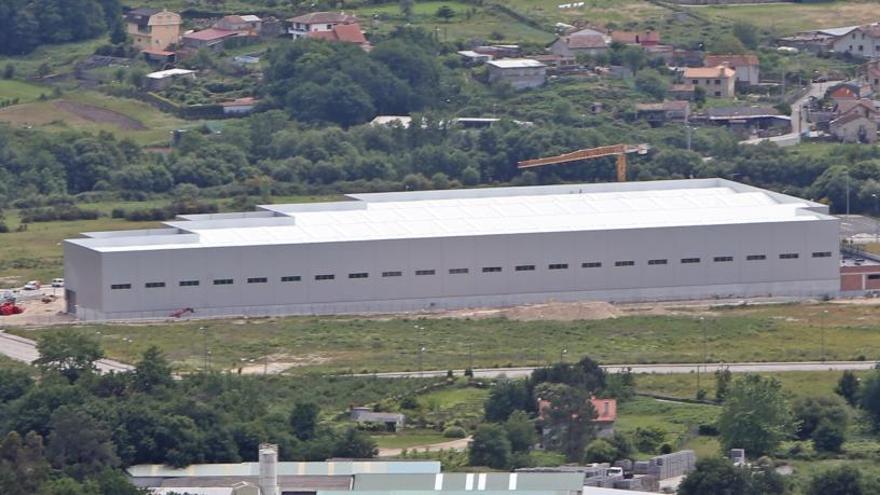 Las dos parcelas adquiridas por Delta Vigo, junto a la factoría.