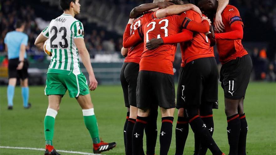 El Rennes da la sorpresa y elimina con contundencia al Real Betis