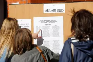 Sanidad retrasa la fecha de examen de 14 oposiciones a la espera del acuerdo de interinos del Gobierno