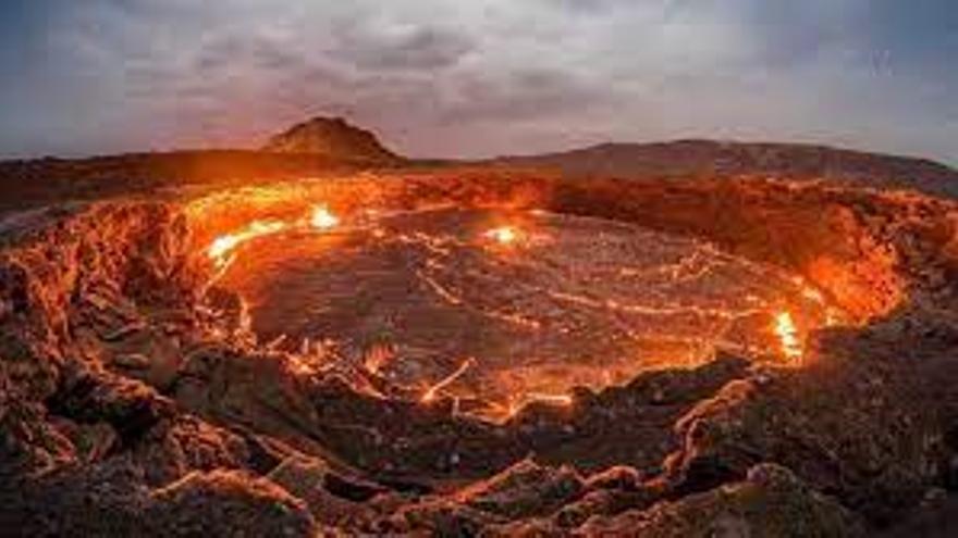 La Puerta del Infierno o pozo Darvaza (Turkmenistán).