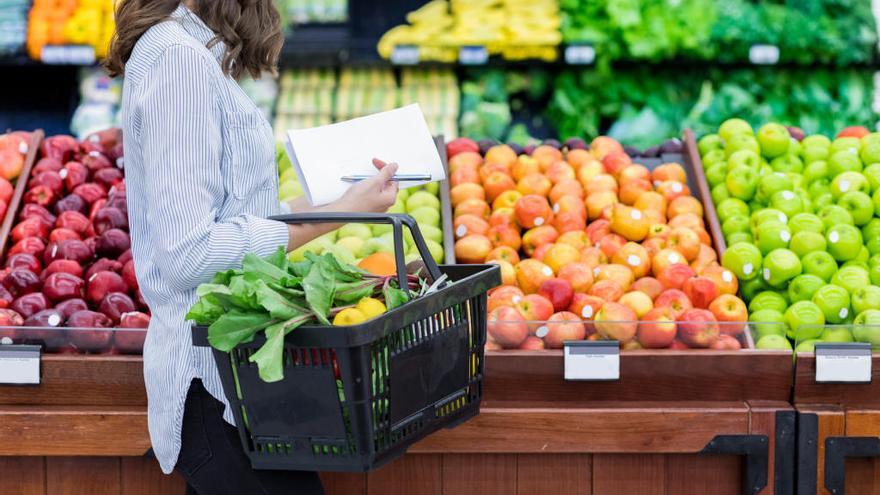 Los alimentos imprescindibles en la lista de la compra