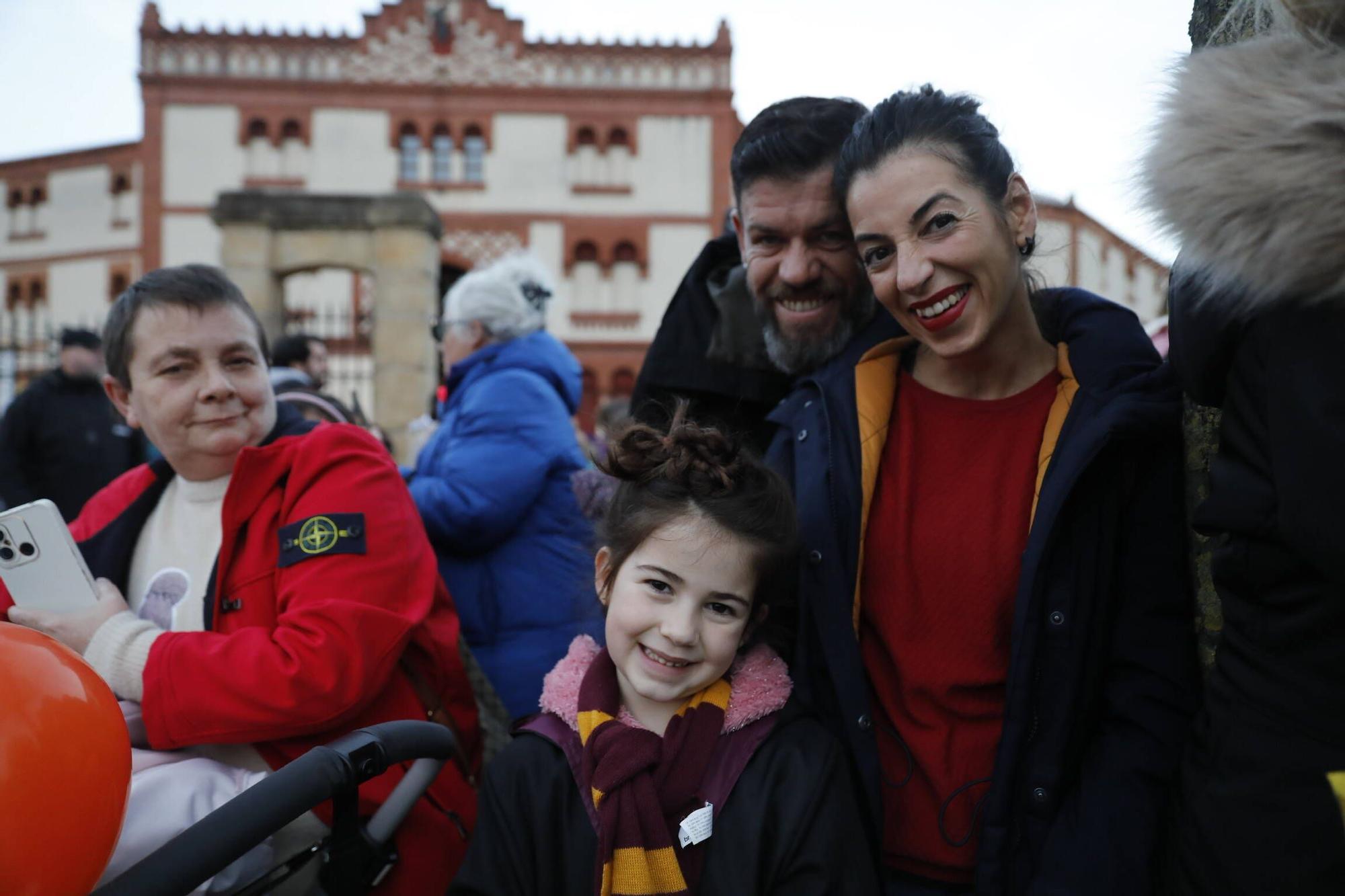 Así fue el multitudinario desfile del Antroxu de Gijón (en imágenes)