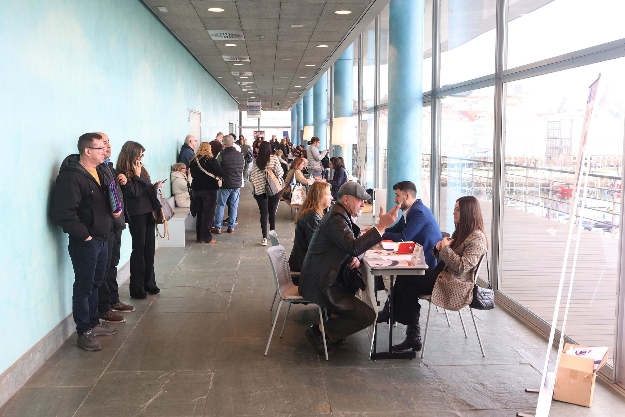Feria de empleo Encontros 45+ en Palexco