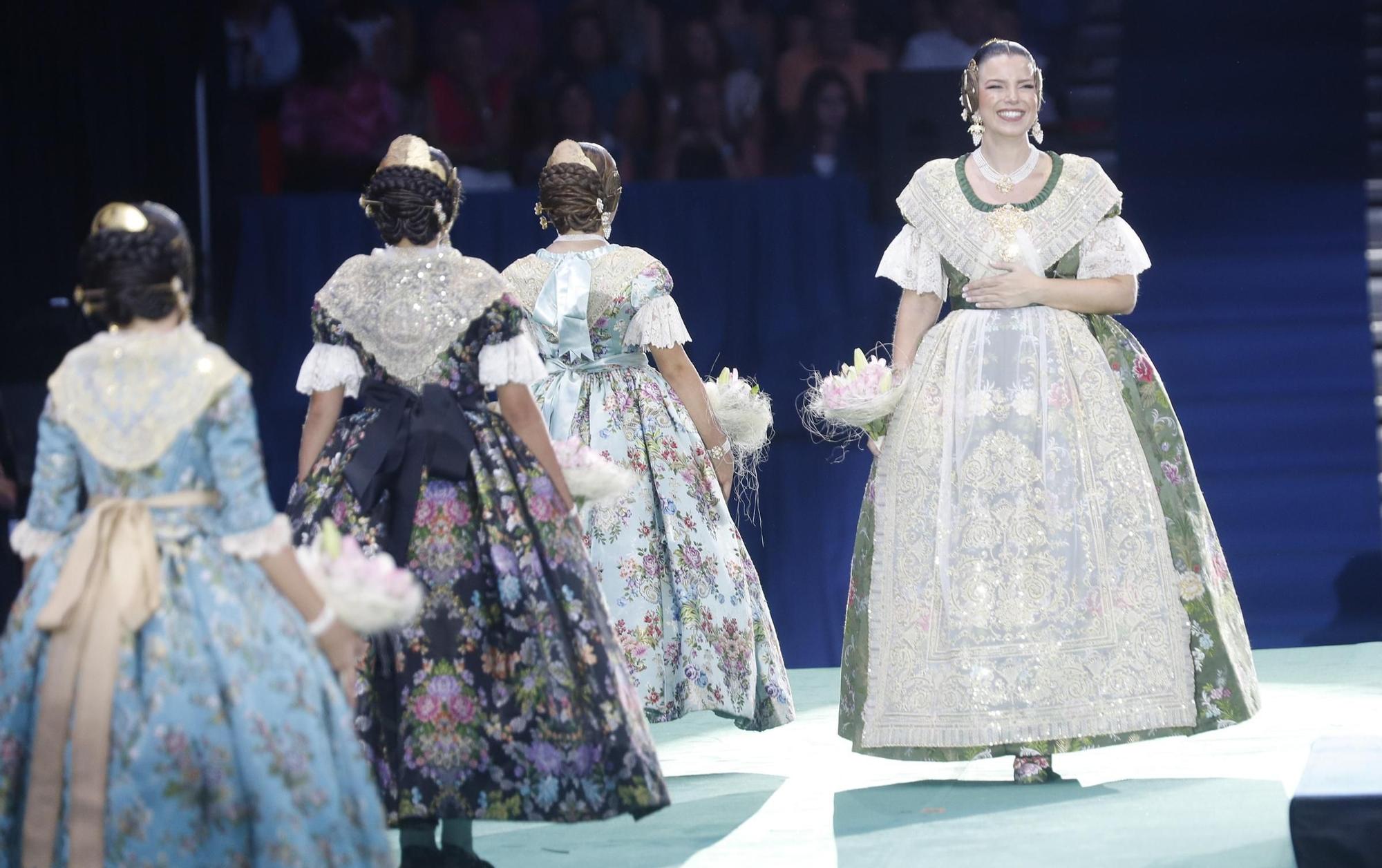 La reacción de las falleras elegidas al escuchar sus nombres