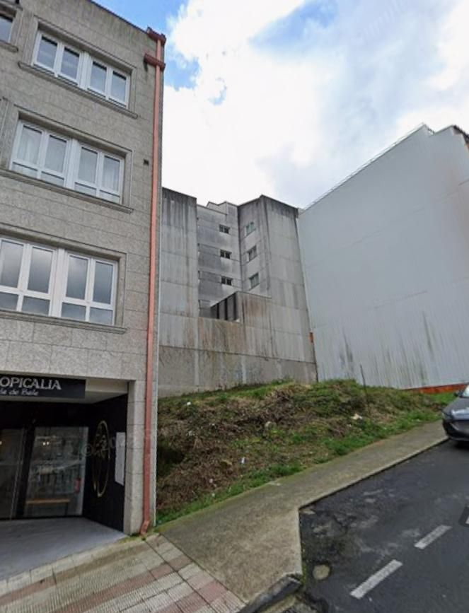 Vista del terreno en el que se construirá la nueva promoción en Arteixo.