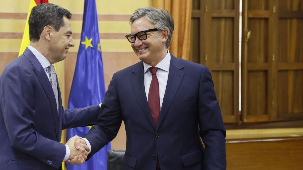 Juanma Moreno y Manuel Gavira tomarán este domingo posesión de sus nuevos cargos institucionales en la Junta de Andalucía.