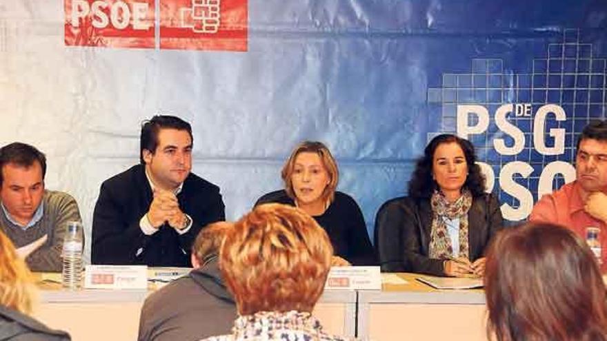 César Poza, Héctor Otero, Carmen Gallego, Marta Estrada y Víctor Pastoriza explicaron ayer las enmiendas al presupuesto.