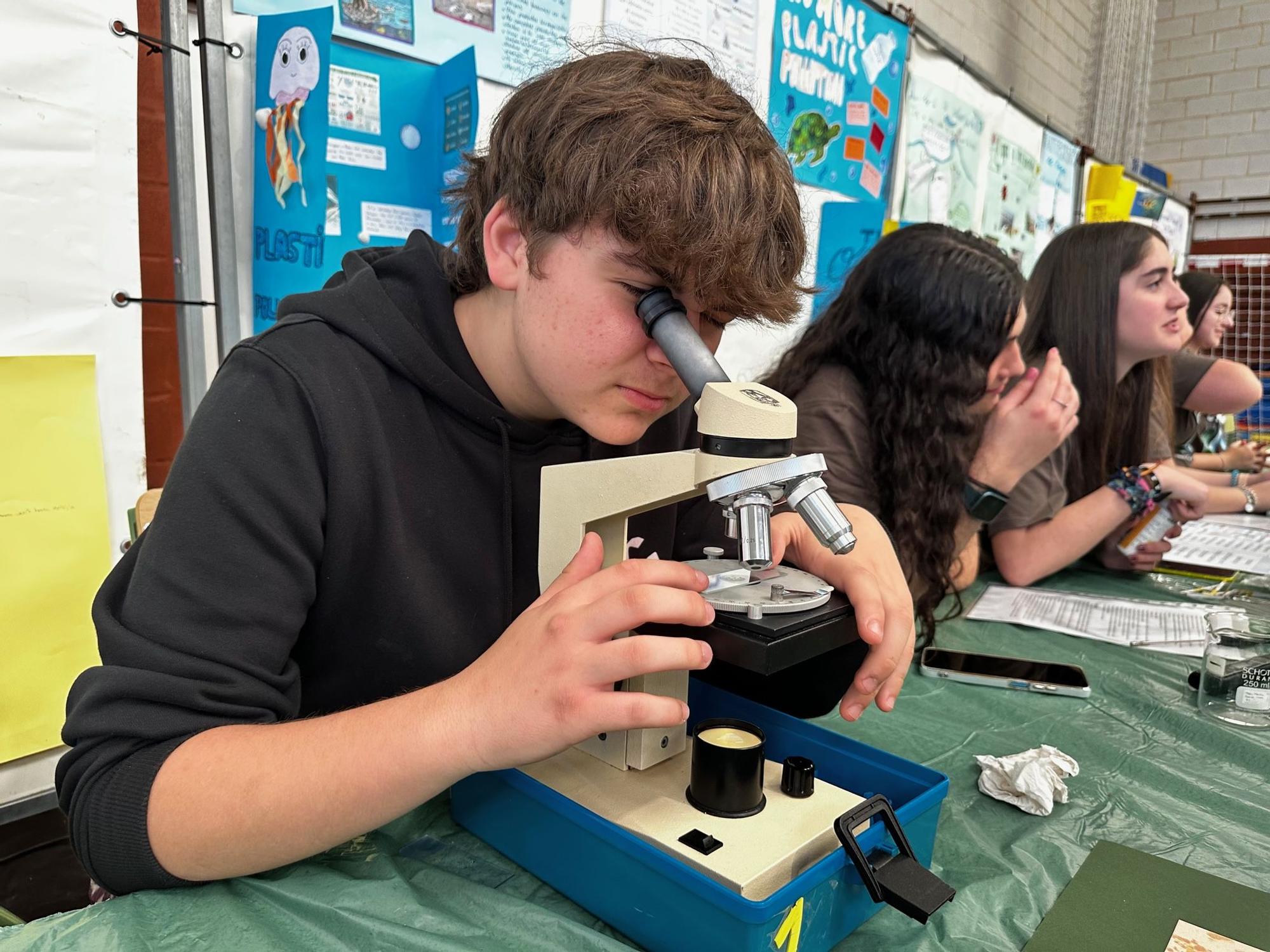 En imágenes: Navia, meca de la ciencia gracias a estudiantes y profesores de Asturias y Galicia