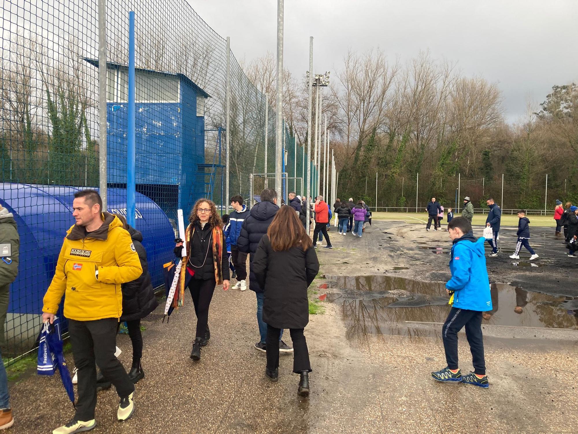 EN IMÁGENES: El Oviedismo inunda El Requexón en la previa de Reyes