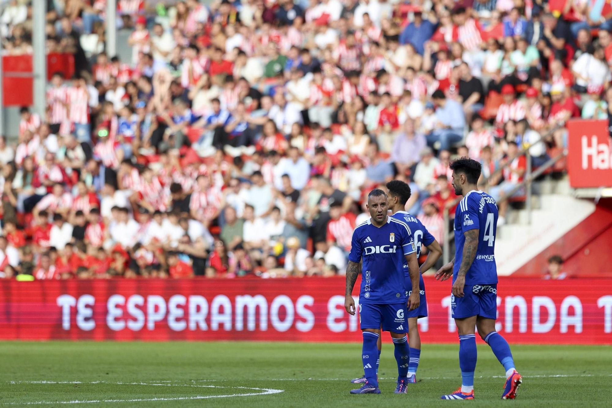 Derbi asturiano: las imágenes del partido entre el Sporting y el Oviedo en El Molinón