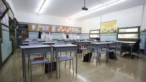 zentauroepp24002610 escuela cerrada200523104044