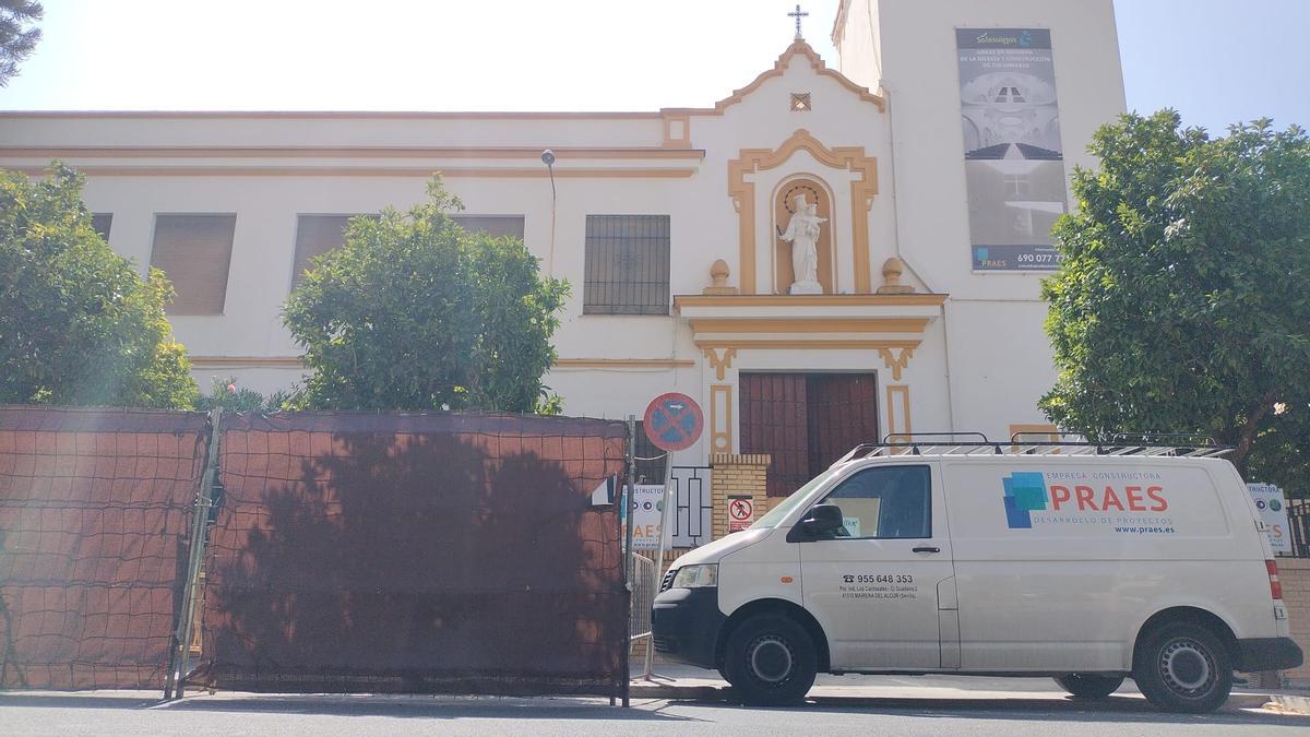 Imagen actual de la fachada de la iglesia.