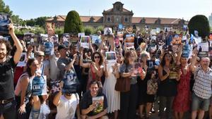 El sector audiovisual catalán, en protesta por la anulación del canon digital, a las puertas del Parlament