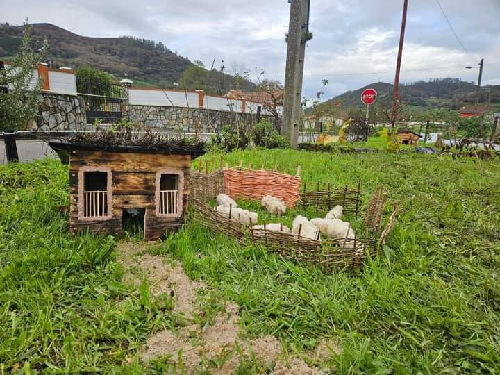 Así decoró Grado pueblos y negocios para el concurso navideño: estas son las propuestas