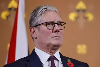 Los rumores de una rebelión interna contra Starmer sacuden al Gobierno británico a las puertas de los presupuestos