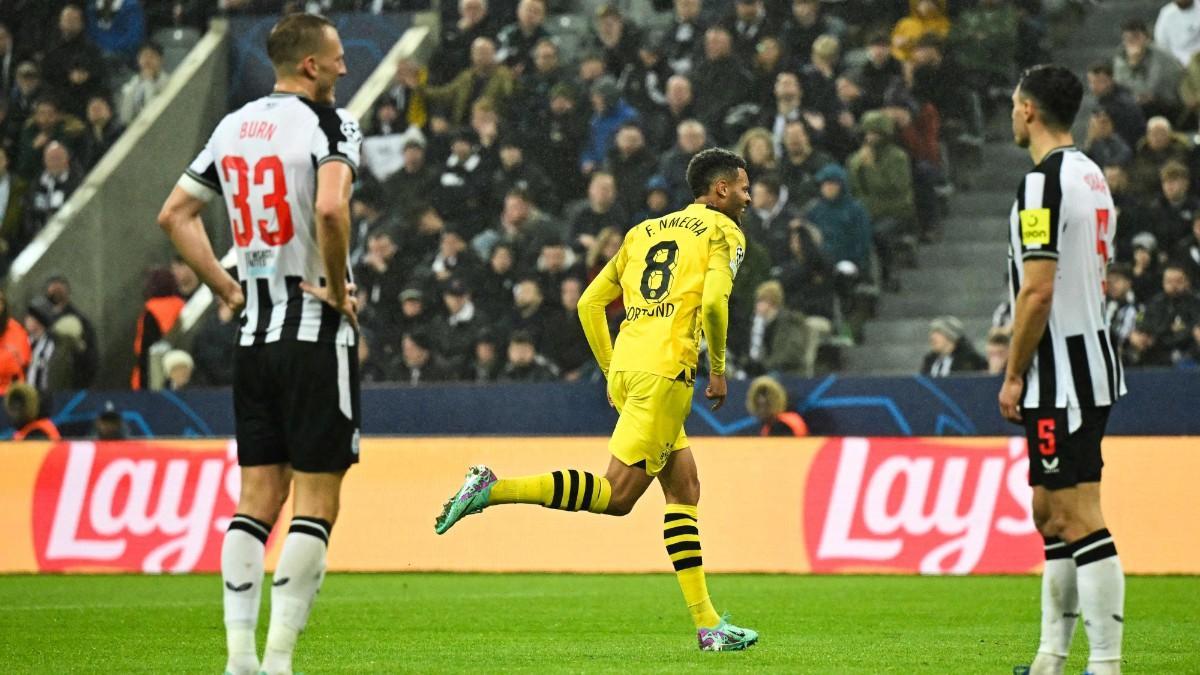 Resumen, goles y highlights del Newcastle 0 - 1 Borussia Dortmund de la Jornada 3 de la Fase de Grupos de la Champions League