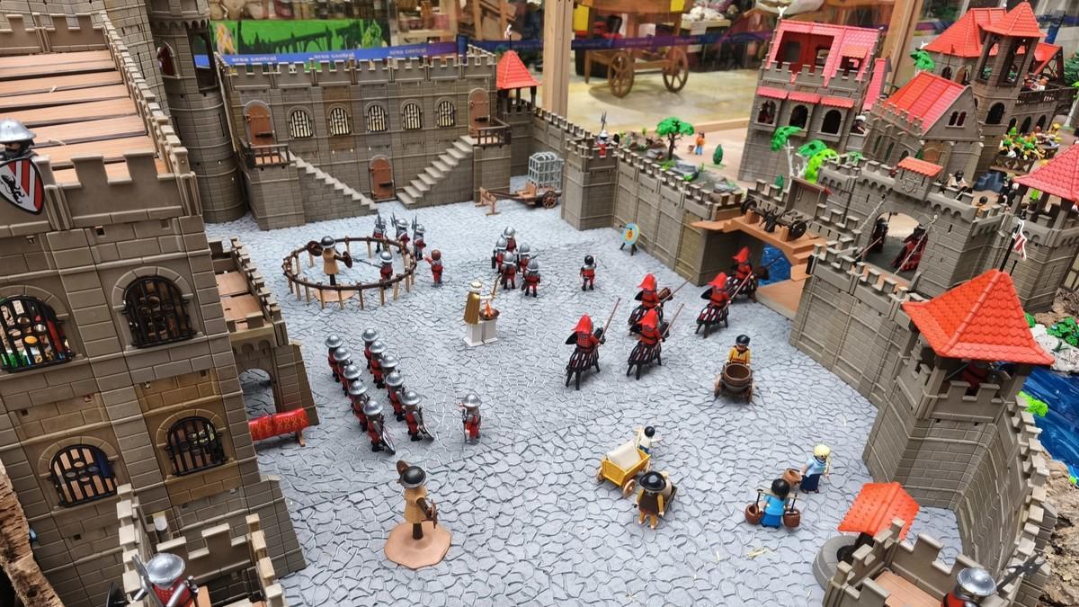 Desde el Outlet Área Central quieren implicar a las personas amantes de estas figuras para que jueguen y hagan sus propios dioramas
