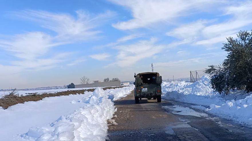 La BRI X abre paso entre la nieve al pueblo de Illescas