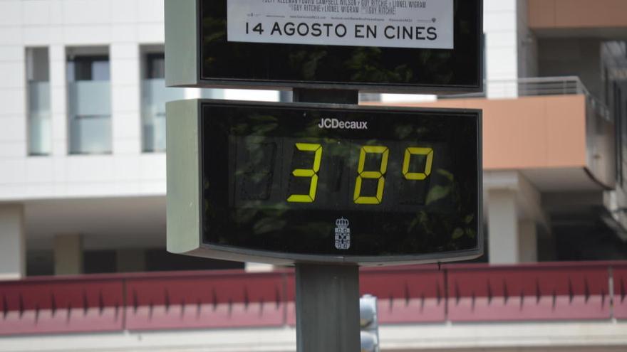 Los termómetros llegarán a los 38 grados