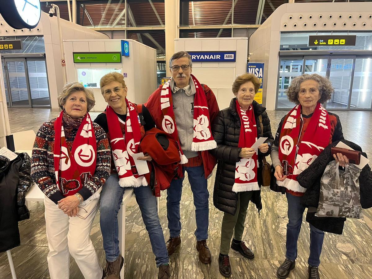 En imágenes | El Casademont Zaragoza viaja a Praga para luchar por una plaza en la Final Six de la Euroliga