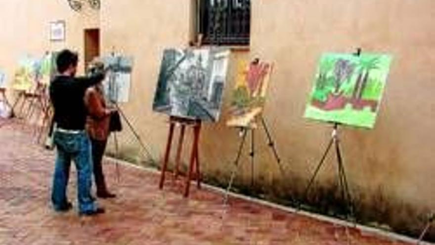 42 artistas del país pintan la ciudad en el concurso de pintura