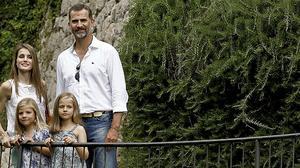 Felip, Letizia i Elionor i Sofia abandonaran Palma aquest dimecres per començar les seves vacances d’estiu en un lloc desconegut.