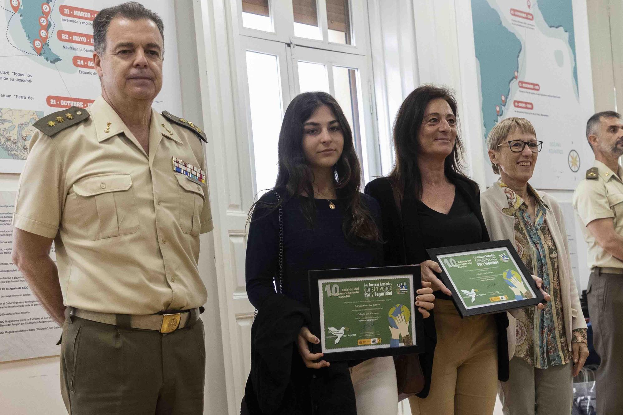 Premios Concurso Literario de Defensa