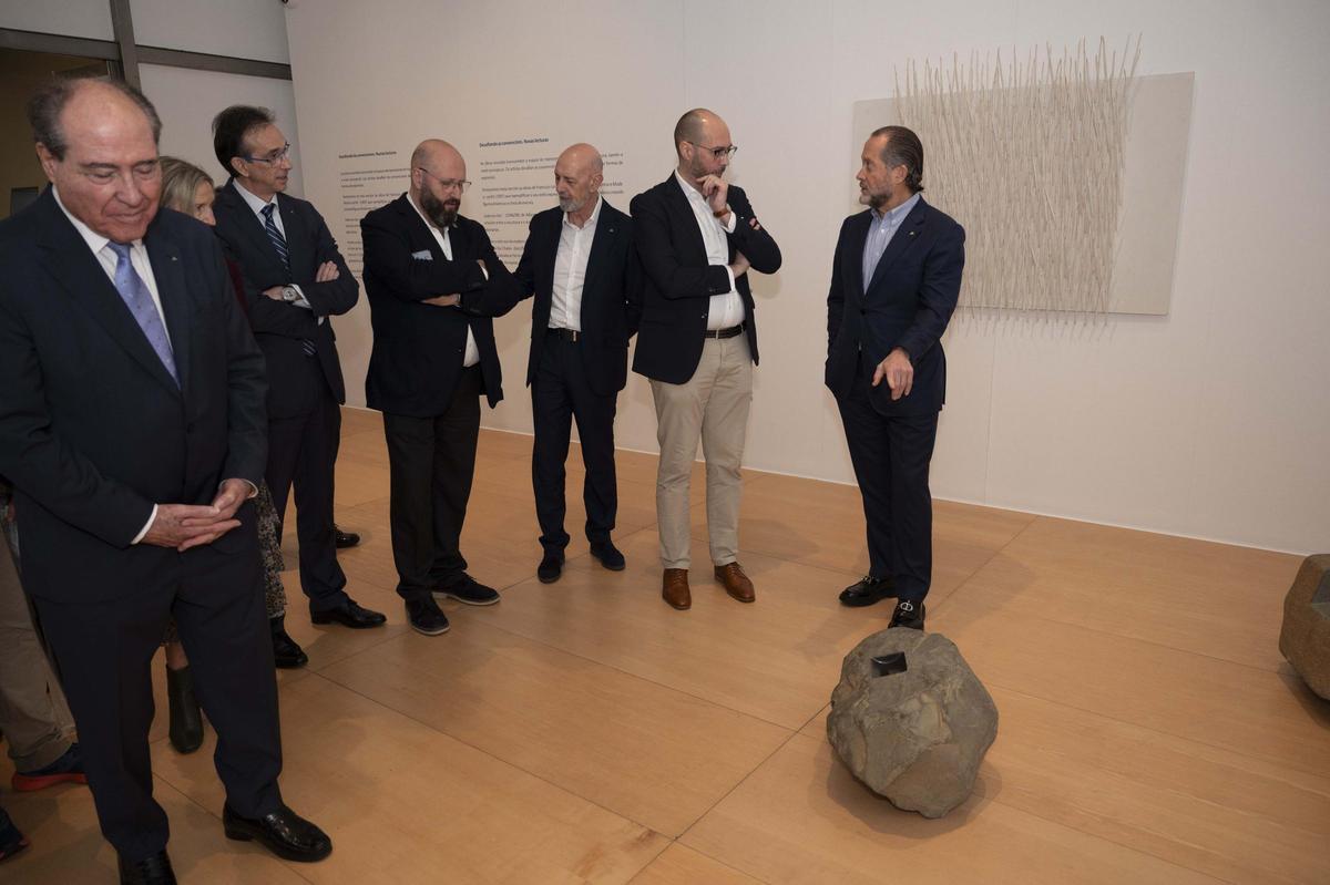 'Espacio y Tiempo': un paseo en A Coruña por las esculturas de la Colección Abanca