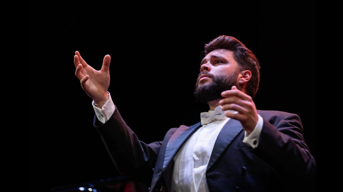 Lodovico Ravizza, con Carlos Tur y Elvira Ramon en el concierto lírico de Fin de Año