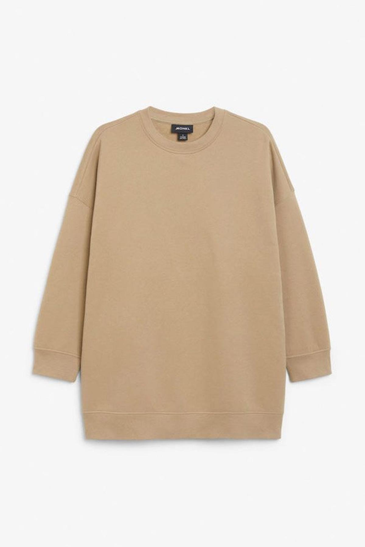 Sudadera 'oversized' de algodón cámel, de Monki