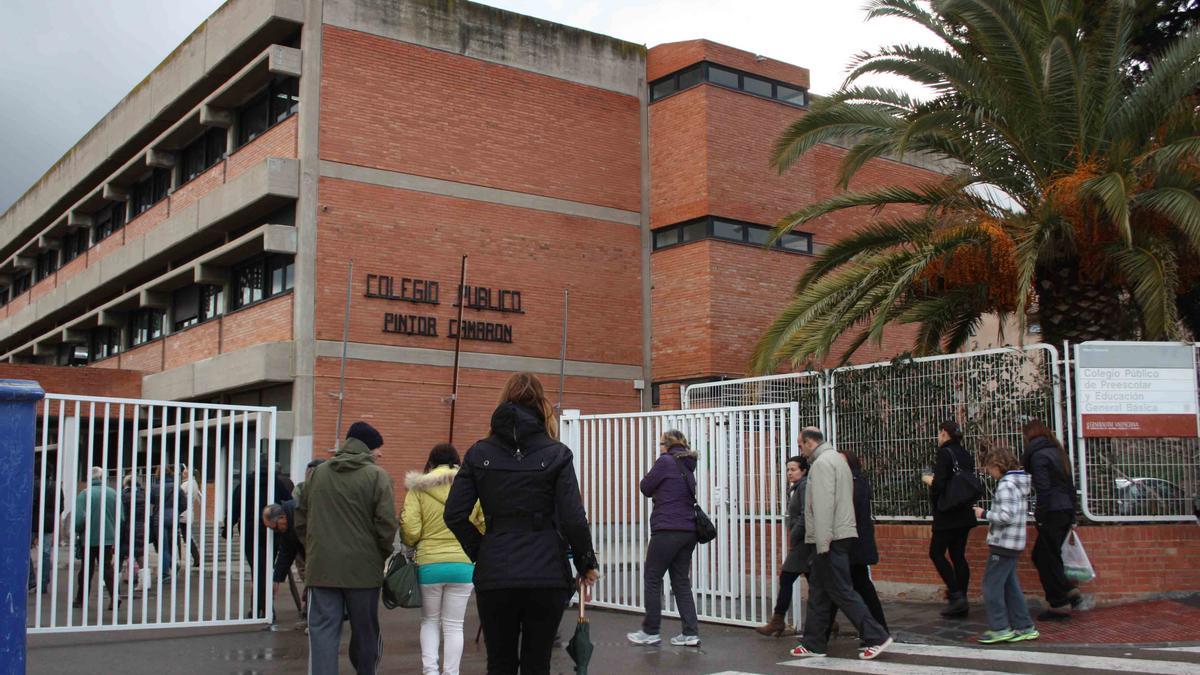 El colegio Pintor Camarón será objeto de reformas.