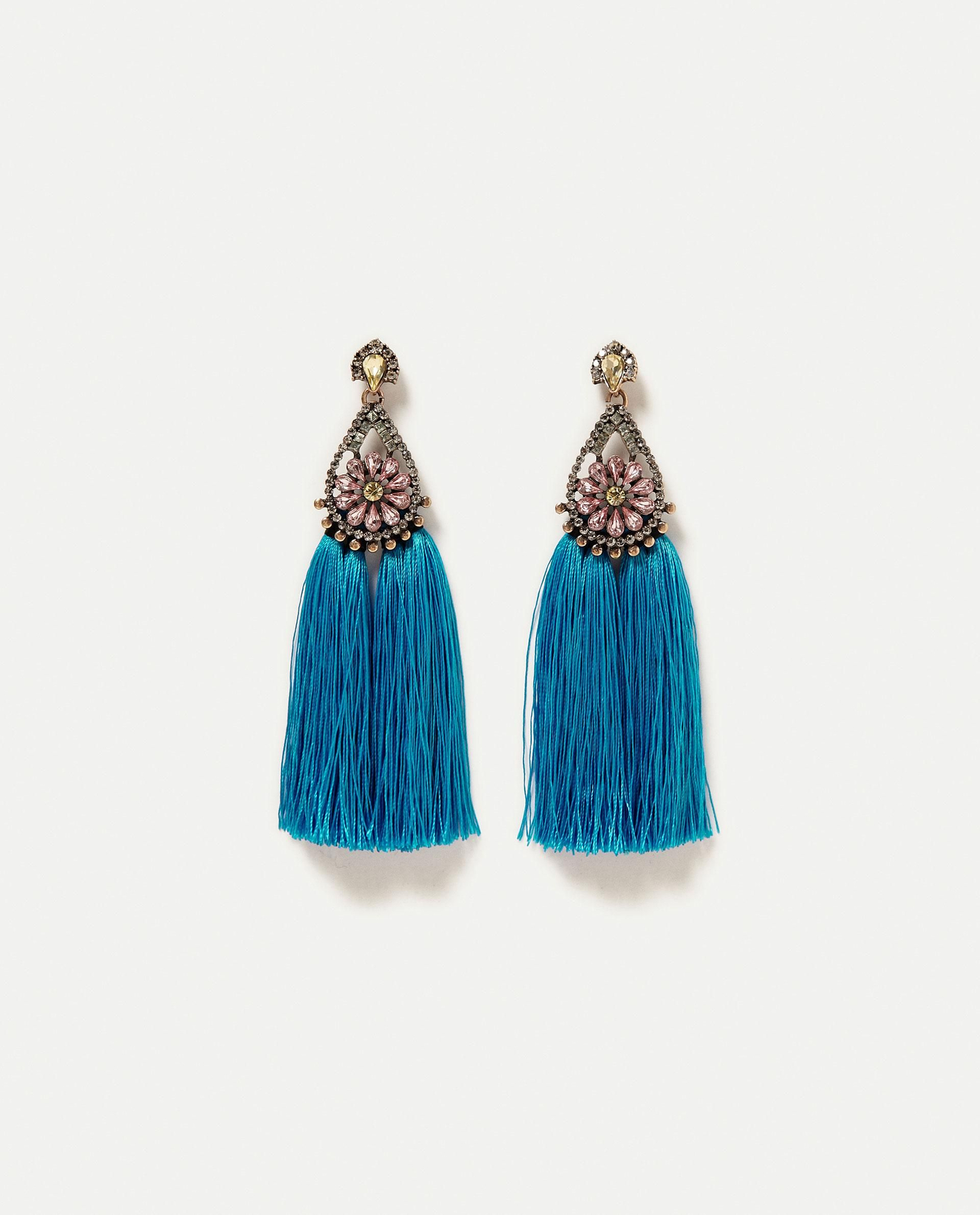 Joyería de verano: pendientes con pompón