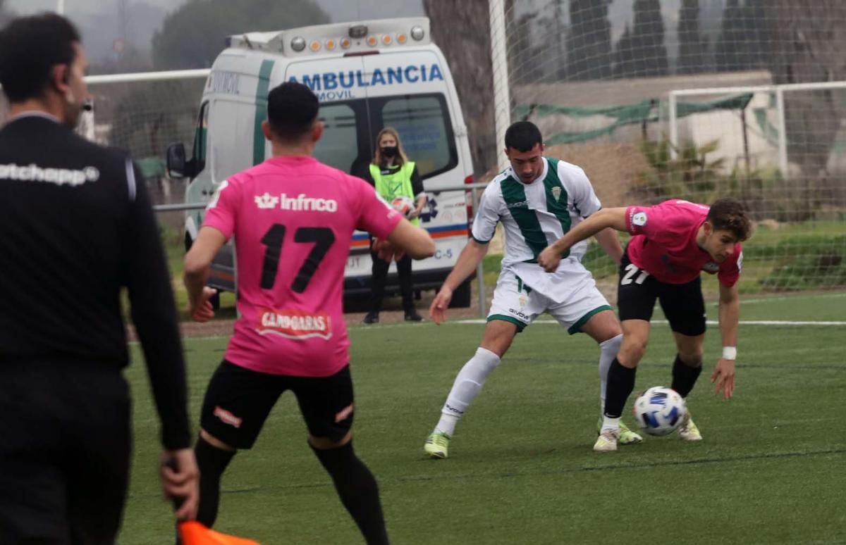 Las imágenes del Córdoba CF B-CD Ciudad de Lucena