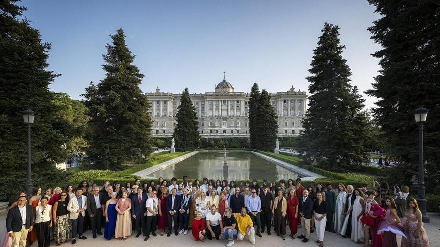 OMODA Madrid es Moda defiliert vor Publikum in den Jardines de Sabatini