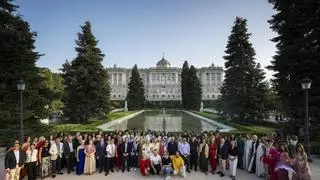 OMODA Madrid es Moda desfila ante el público en los Jardines de Sabatini