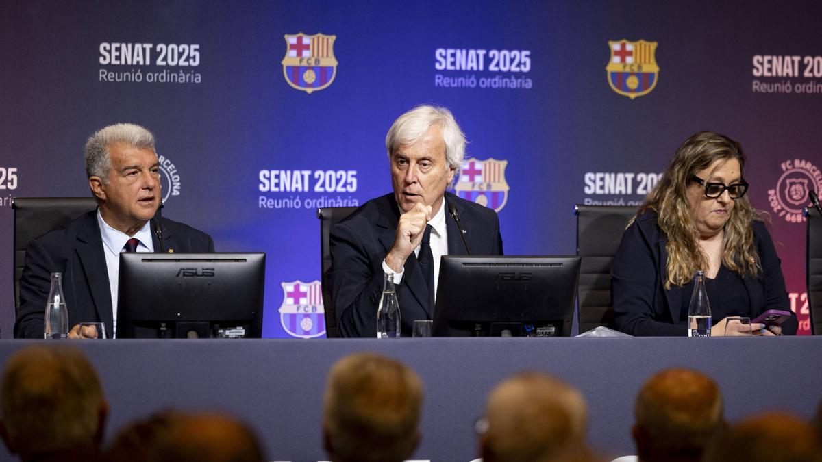 Joan Laporta, Josep Cubells y Elena Fort