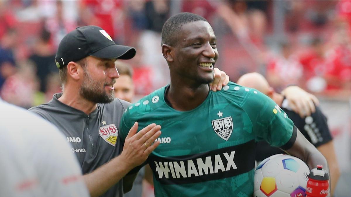 Guirassy, con el balón tras su hat trick ante el Mainz