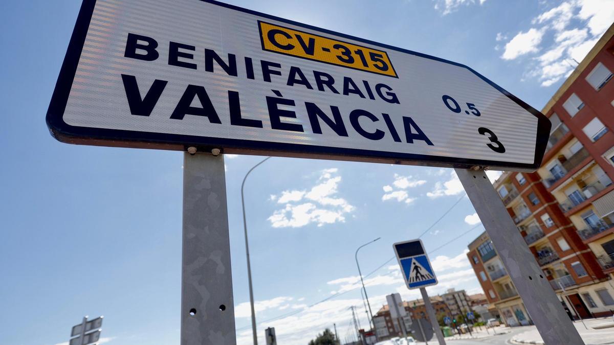 Señal con la actual denominación de València