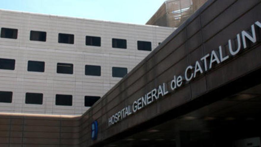 Primer pla del cartell d&#039;entrada a l&#039;Hospital general de Catalunya