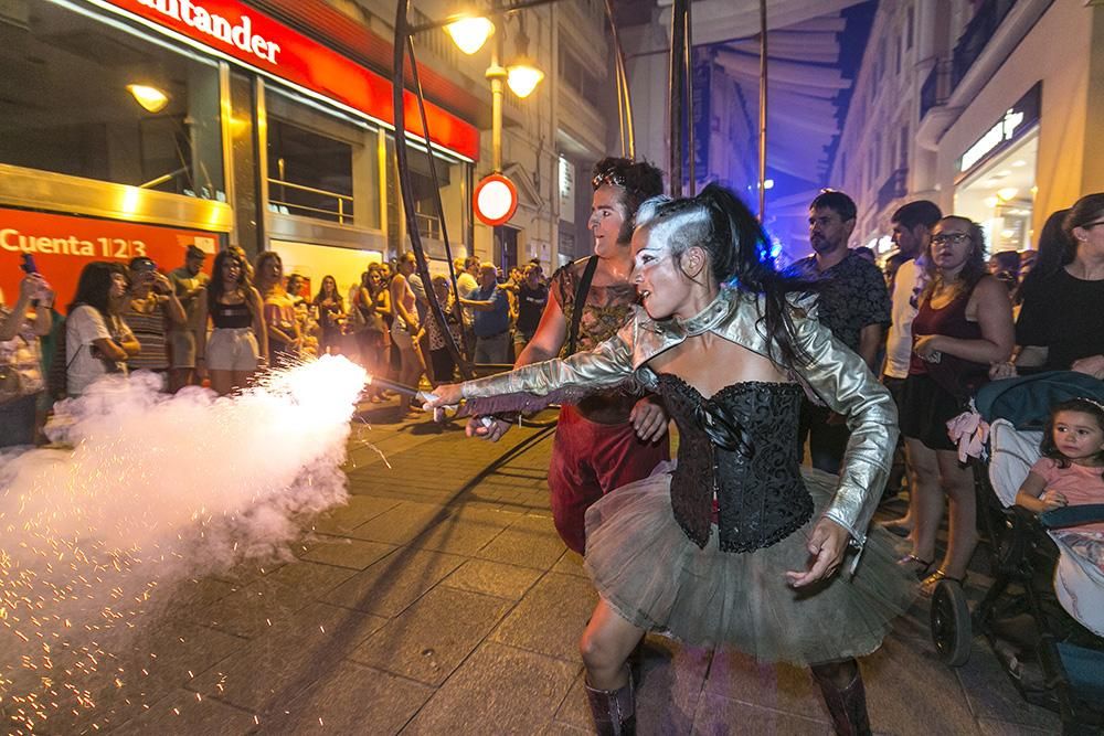 Fotogalería/ El Circo toma la calle.