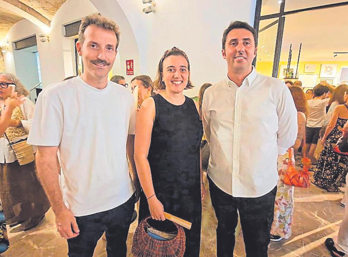 Toni Ferrer, Isabel Servera y Amalio Vanaclocha.