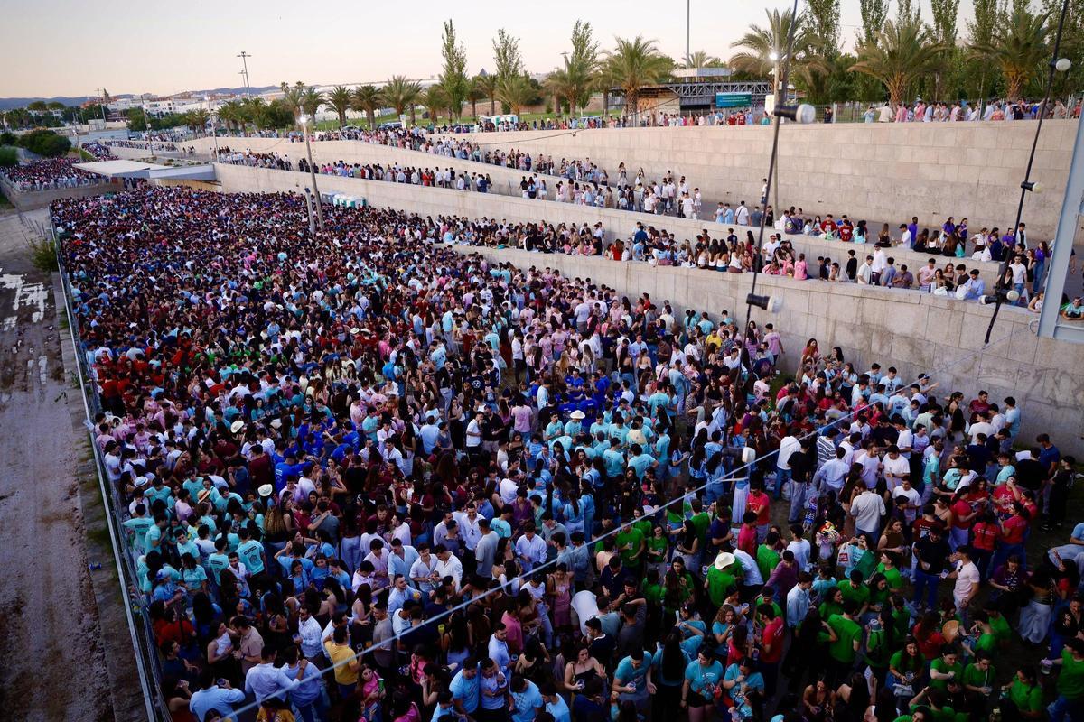 El botellón vuelve a tomar el Balcón del Guadalquivir