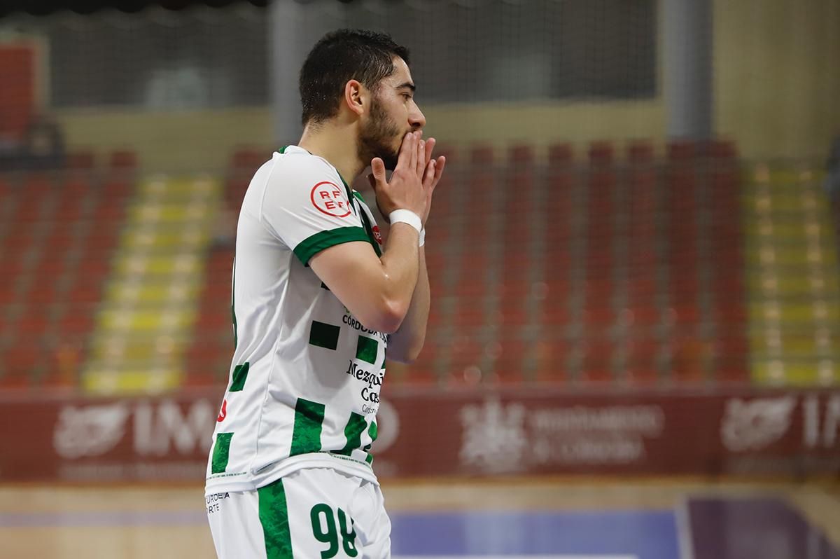 Las imágenes de la victoria del Córdoba Futsal ante el Burela
