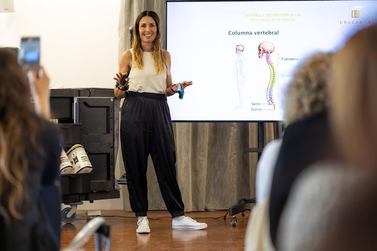 Tamara Domínguez, fundadora de DBalance Ibiza, durante su intervención.