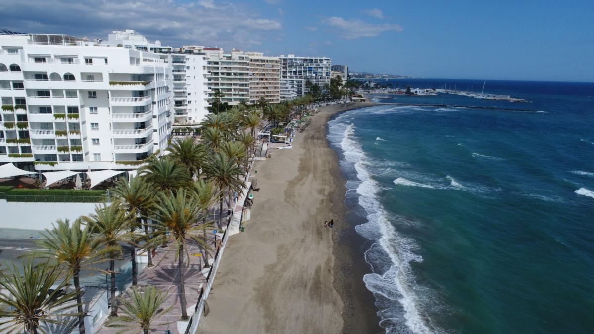 Vista de una de las playas del núcleo urbano de Marbella.