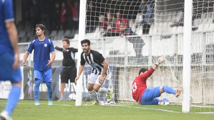 El Castellón gana in extremis al Paterna y ya es tercero (1-0)