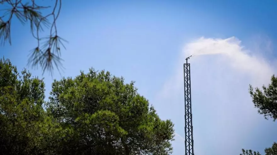Alarma por el 'polvorín del Vedat' : Torrent activa una treintena de veces sus cañones de agua este verano