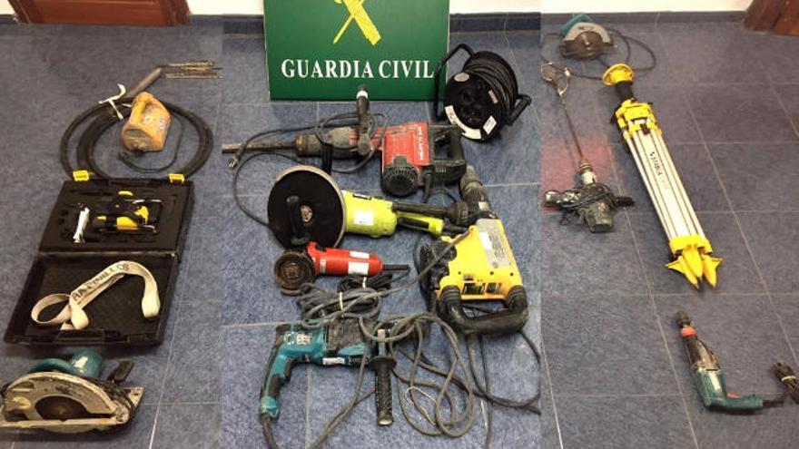 La Guardia Civil detiene a un hombre por robar material de construcción